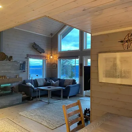 Beautiful In With Kitchen Holiday home